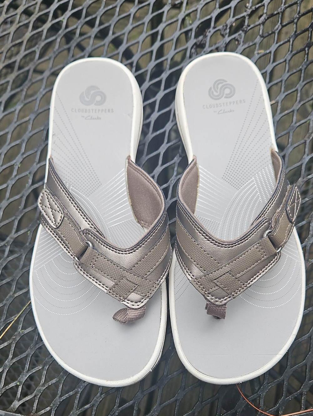Clarks Women's Metallic Taupe Comfort Flip Sandals